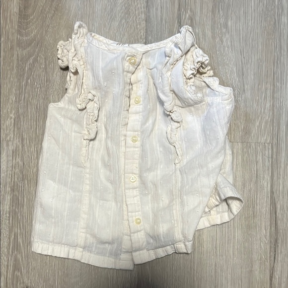 4/$30 White Sleeveless Top with Ruffle Details - Picture 2 of 2